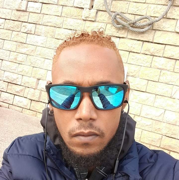 Abdelkarim - Bournazel - Aveyron | Rencontre gay