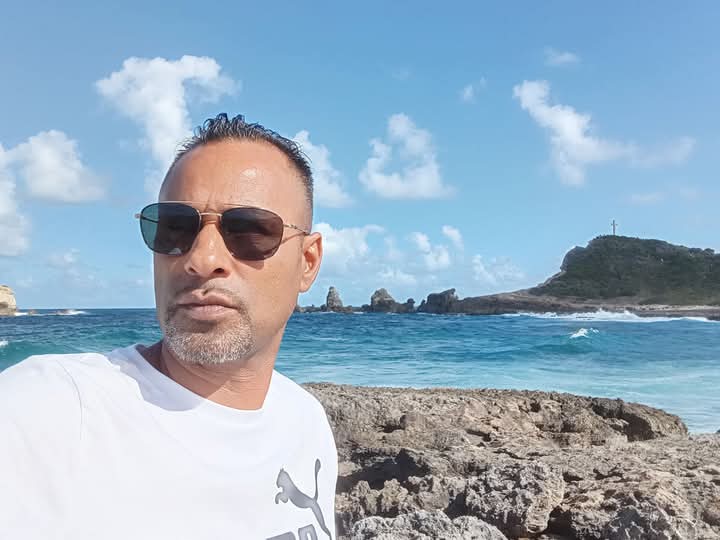 Ellyes - Albas - Aude | Rencontre gay