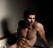 Youval - Lamagdelaine - Lot | Rencontre gay