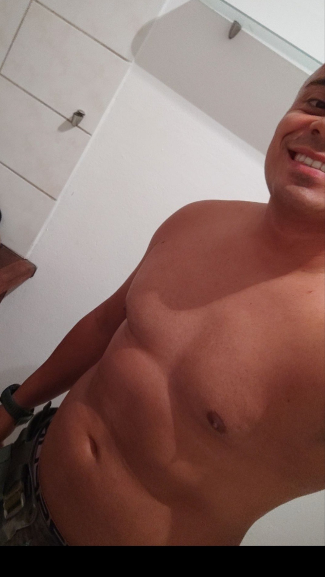 Joey - Port-Vendres - Pyrénées-Orientales | Rencontre gay
