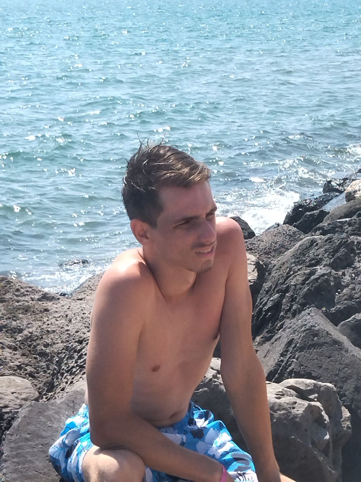 Dwayn - Montaren-et-Saint-Médiers - Gard | Rencontre gay